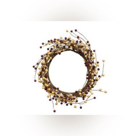 *Waterproof Burgundy & Gold Berry Wreath - Picture 11 of 12